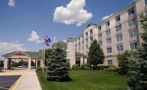 hilton hotels in wheaton il.